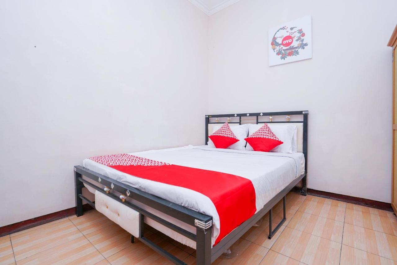 מלון סוראבאיה Collection O 1112 Comfitel Siwalankerto Aa4 מראה חיצוני תמונה