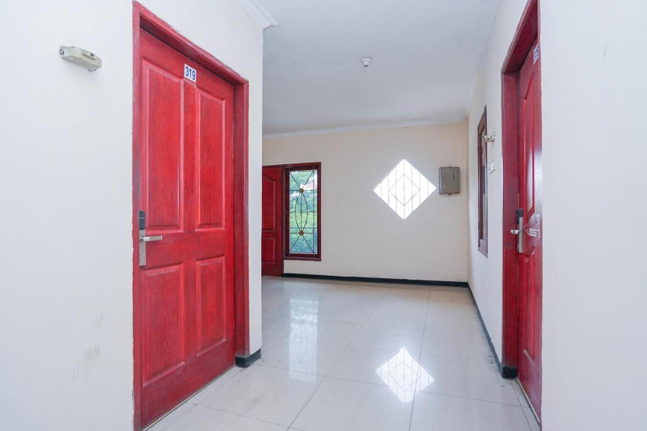 מלון סוראבאיה Collection O 1112 Comfitel Siwalankerto Aa4 מראה חיצוני תמונה