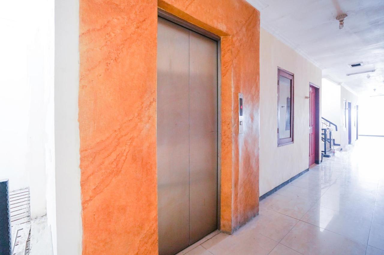 מלון סוראבאיה Collection O 1112 Comfitel Siwalankerto Aa4 מראה חיצוני תמונה